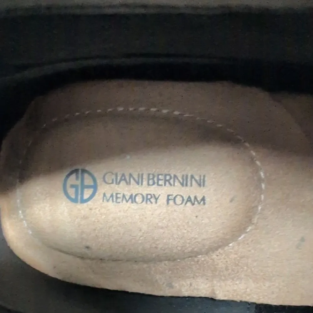 Giani Bernini Artemyssf Faux Suede Black Memory Foam Ankle Boots Sz 12M NEW